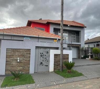 3 Bedroom House in Glenway Estate