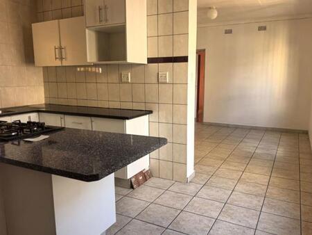 2 Bedroom Apartment in Selection Park