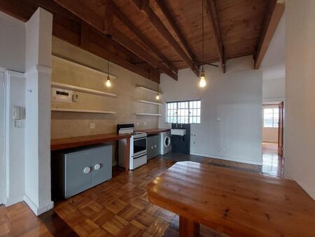2 Bedroom apartment to rent in Claremont, Cape Town
