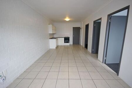 2 Bedroom apartment to rent in Wynberg, Cape Town
