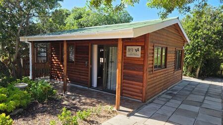 2 Bedroom house to rent in Meerenbosch, Hermanus