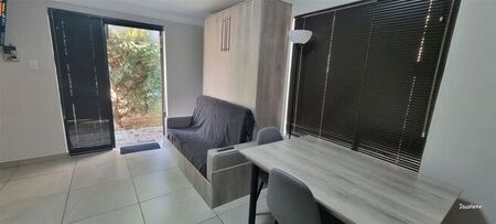 1 Bedroom bachelor apartment to rent in Queenswood, Pretoria