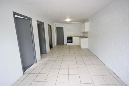 2 Bedroom apartment to rent in Wynberg, Cape Town