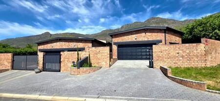 4 Bedroom House in Riebeek West
