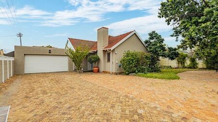3 Bedroom house to rent in Pinelands, Cape Town