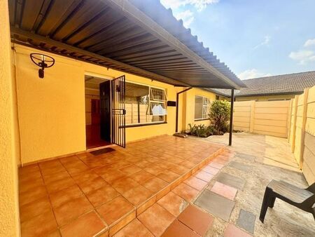 2 Bedroom cottage to rent in Brackenhurst, Alberton