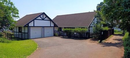 3 Bedroom townhouse - sectional to rent in Forest Hills, Kloof