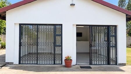 2 Bedroom House in Athlone Park