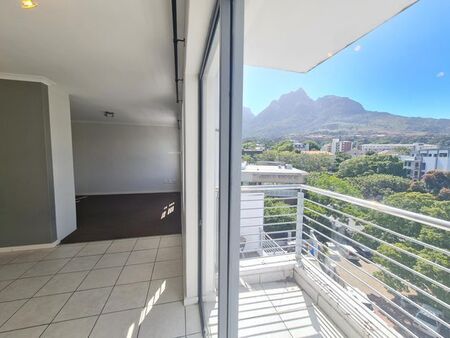 1 Bedroom apartment to rent in Rondebosch, Cape Town