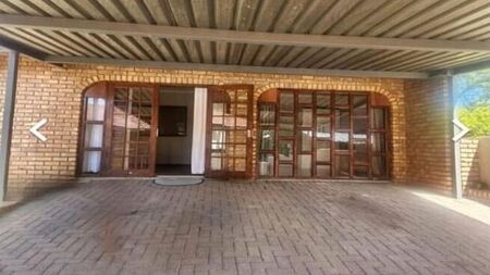 2 Bedroom flat to rent in Safari Gardens, Rustenburg