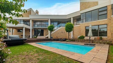 5 Bedroom house to rent in Loevenstein, Bellville