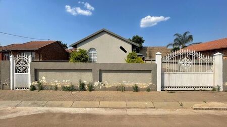 3 Bedroom house to rent in Soshanguve Ww