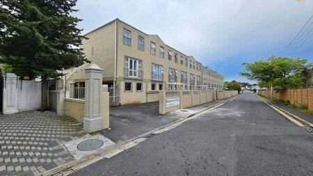 1 Bedroom apartment to rent in Wynberg, Cape Town