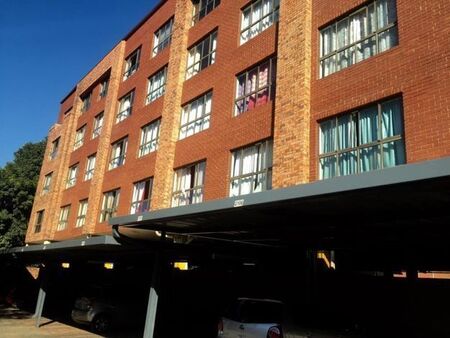 1 Bedroom bachelor apartment to rent in Hatfield, Pretoria