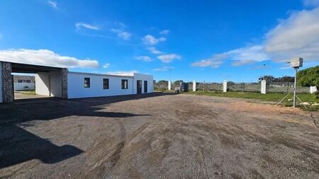 1 Bedroom bachelor to rent in Long Acres Country Estate, Langebaan