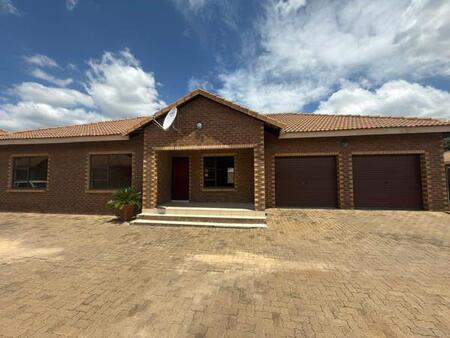 3 Bedroom House in Lydenburg (Mashishing)