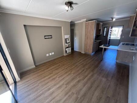 2 Bedroom Apartment in Kameeldrift East