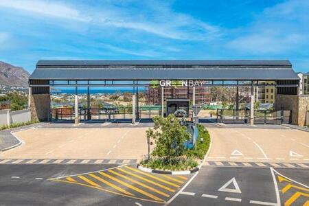 1 Bedroom Apartment in Mountainside