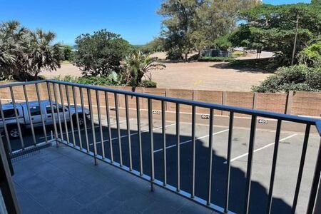 2 Bedroom Apartment in Amanzimtoti