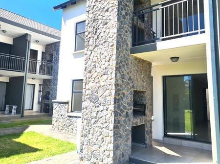 2 Bedroom Apartment in Glen Marais