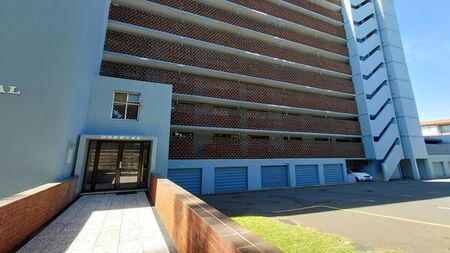 2 Bedroom apartment to rent in Essenwood, Durban