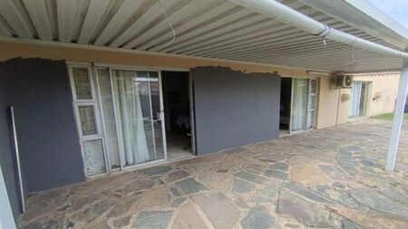 1 Bedroom cottage to rent in Bluff, Durban