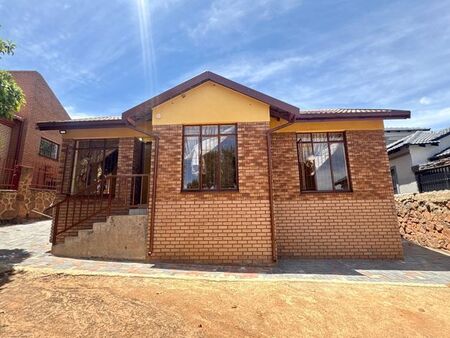 3 Bedroom house to rent in Soshanguve M