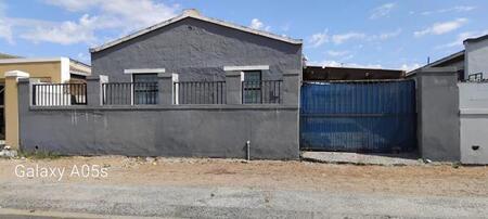 3 Bedroom House in Woodlands
