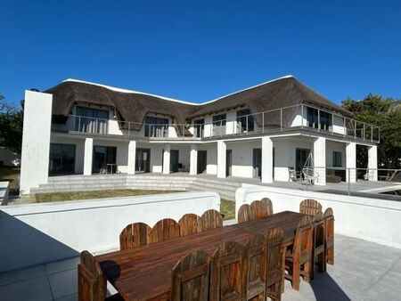 10 Bedroom House in St Francis Bay Village