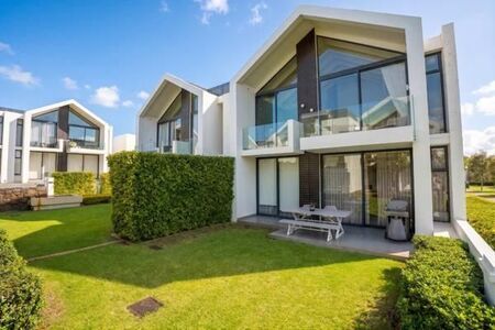 2 Bedroom Apartment in Val de Vie Estate