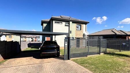 4 Bedroom house to rent in Lotus Gardens, Pretoria