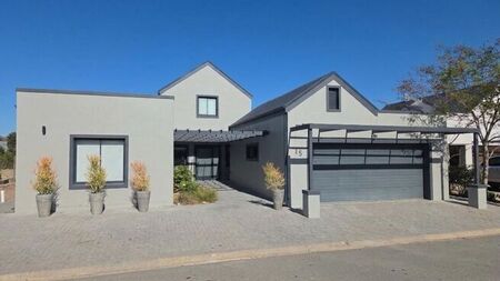 3 Bedroom house to rent in Silwerstrand Golf And River Estate, Robertson