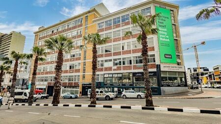 Bachelor Apartment to rent in Zonnebloem, Cape Town