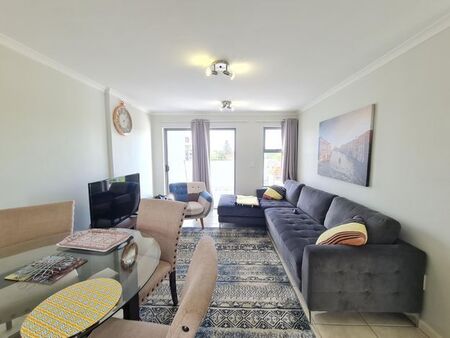 1 Bedroom apartment to rent in Rondebosch, Cape Town