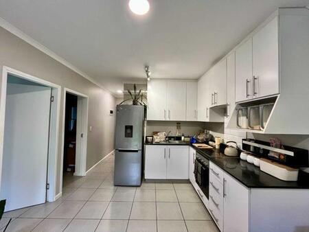 2 Bedroom Apartment in Waterfall