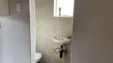 1 Bedroom cottage to rent in Sophiatown, Johannesburg