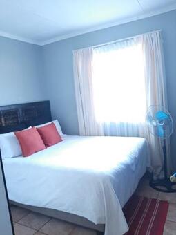Bachelor apartment in Grootfontein Country Estates