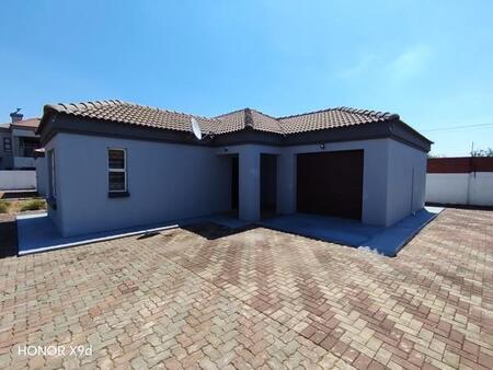 3 Bedroom House in Doornpoort